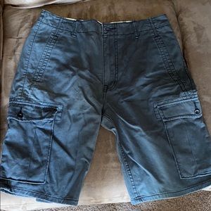 Men’s Levi’s Charcoal Gray Cargo Shorts W31